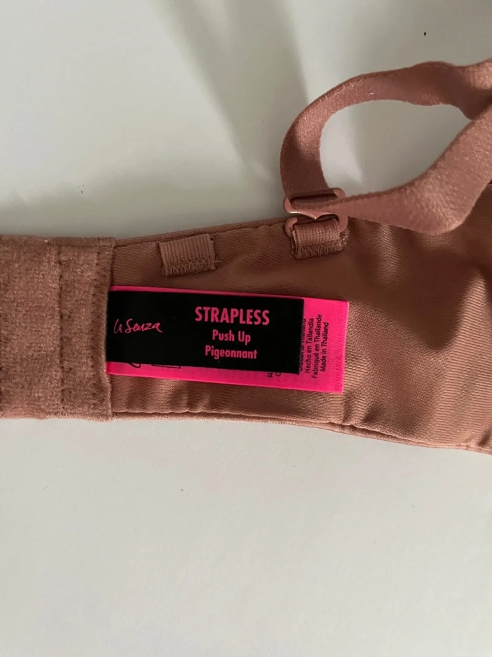 La SENZA Strapless Push-Up Rose Gold/Beyond Sexy Strappy Push-Up Plunge Bra 32DD - Picture 8 of 16